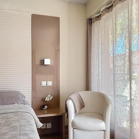 Appartement Beau Bord De A Loubet French Riviera *
